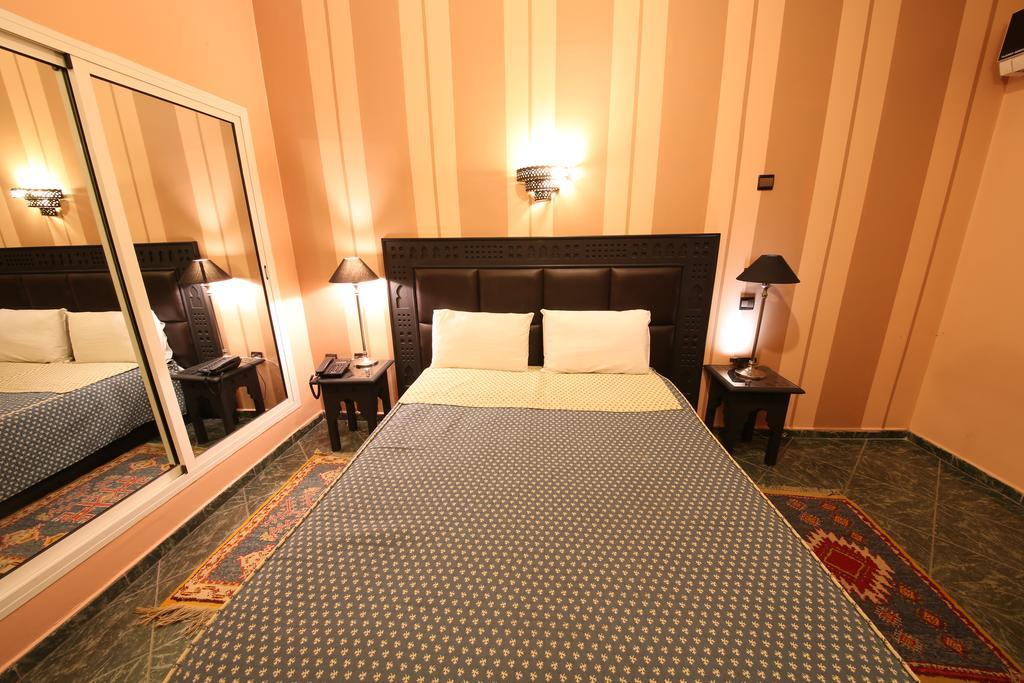 Hotel Akouas Meknès Buitenkant foto